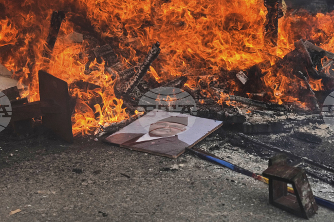 Непалските власти арестуваха бившия премиер Шарма Оли заради ролята му в потушаването на протестите през септември