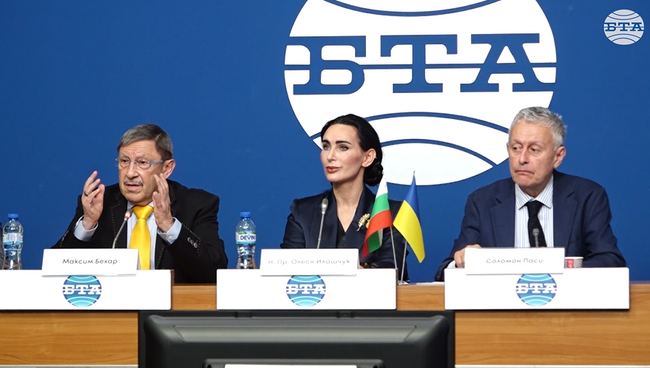 За да усетиш една война, трябва да бъдеш на място, казаха участници в делегация, посетила Киев 