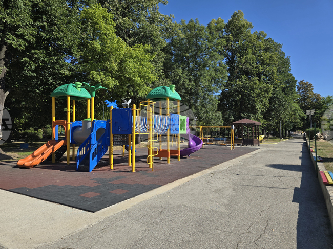 Община Панагюрище започва обработка на терени срещу кърлежи и насекоми