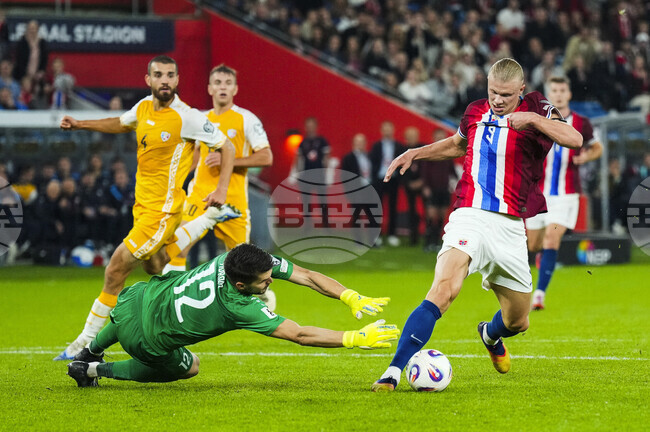 APTOPIX Norway Moldova WCup Soccer