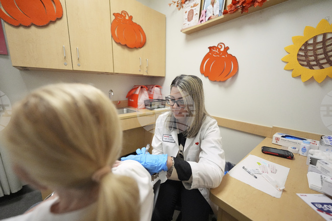 Румънците масово подкрепят ваксинирането на децата срещу грип, показва ново проучване 