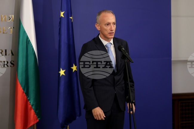 Няма съмнение, че вече живеем в ерата на изкуствения интелект, каза министър Красимир Вълчев при представянето на стипендиантите на INSAIT 