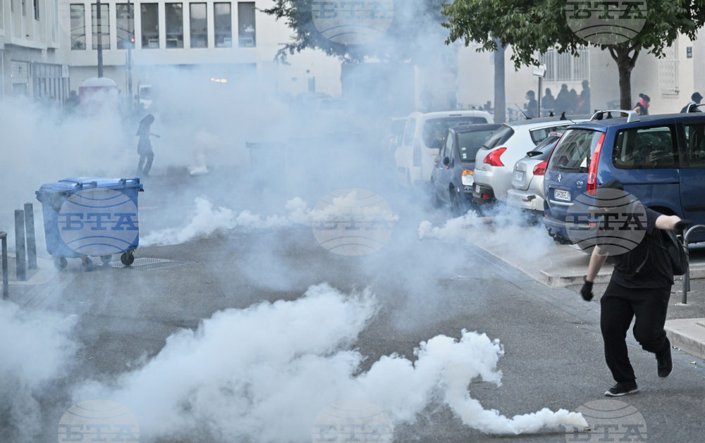 France Block Everything