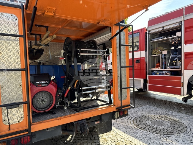 Осем души са пострадали, а петима са в неизвестност след пожар в завод за храни в Гърция