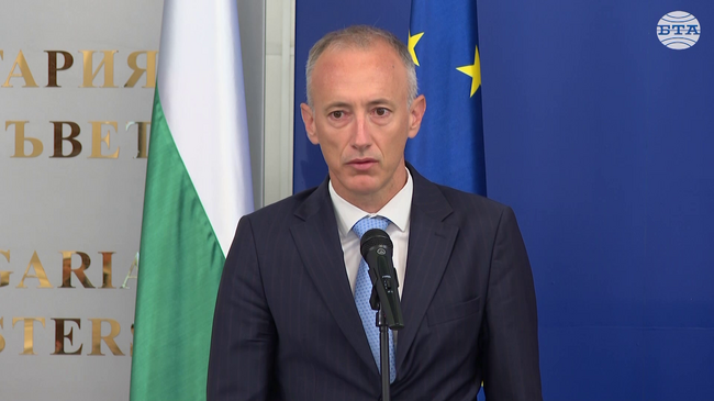 Няма съмнение, че вече живеем в ерата на изкуствения интелект, каза министър Красимир Вълчев при представянето на стипендиантите на INSAIT