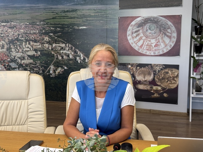 Всички училища и детски градини в община Казанлък са напълно готови за новата учебна година, казаха от местната администрация