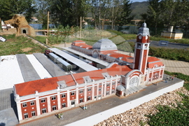 Правец - Парк-музей на открито Bulgaria Land