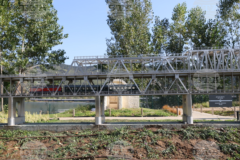 Правец - Парк-музей на открито Bulgaria Land