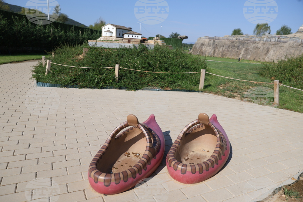 Правец - Парк-музей на открито Bulgaria Land