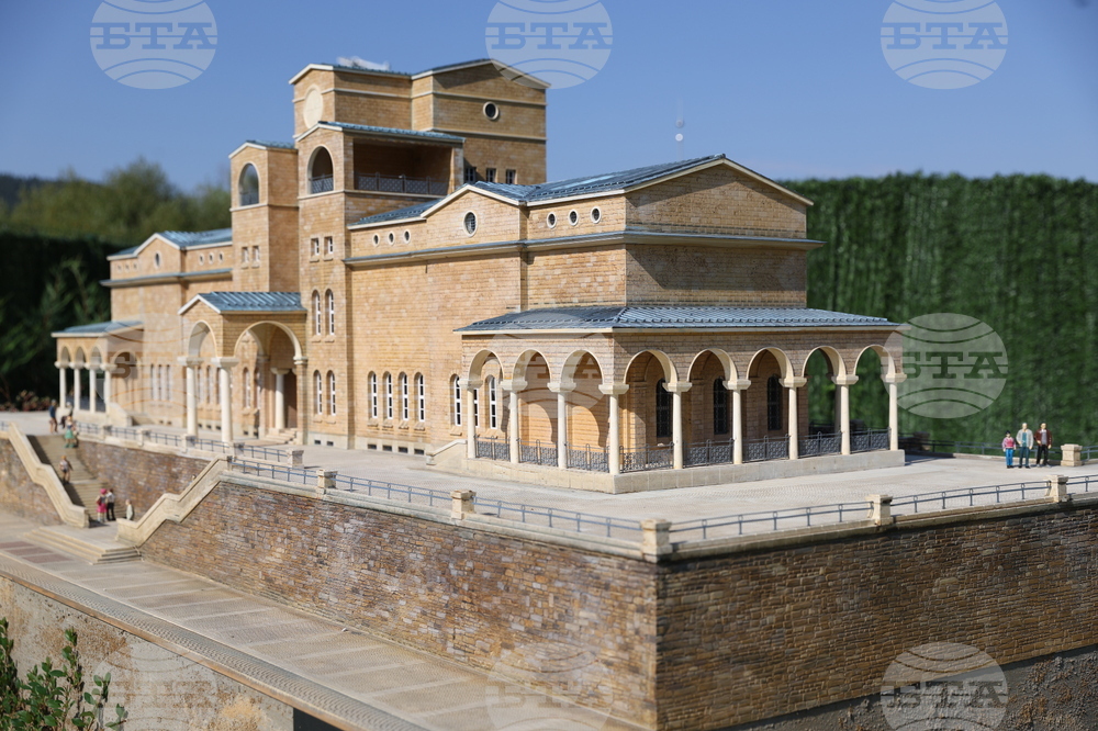 Правец - Парк-музей на открито Bulgaria Land