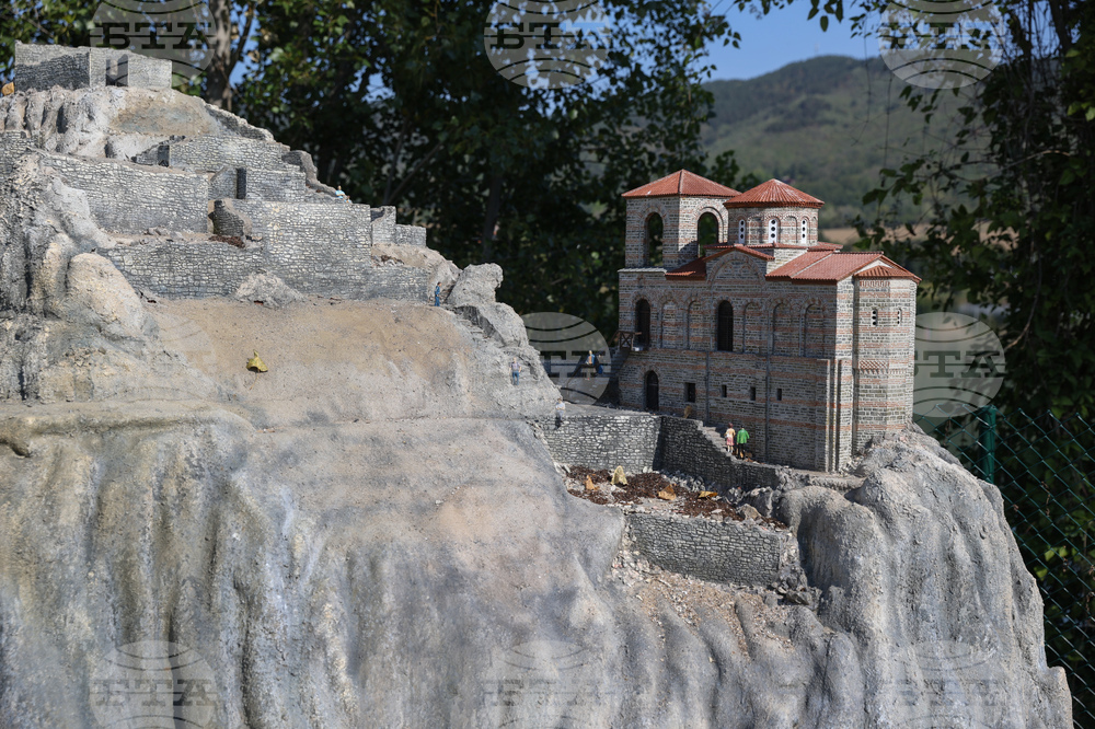 Правец - Парк-музей на открито Bulgaria Land