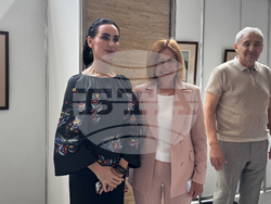 Народно събрание - Василий Мироненко - изложба