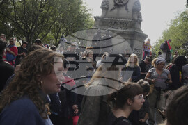 France Block Everything