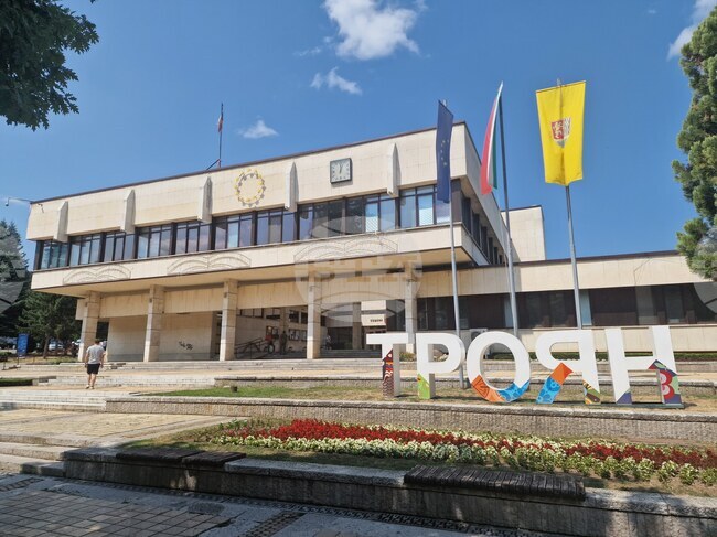 Общо 2 359 ученици ще започнат новата учебна година в 11-те училища на територията на община Троян