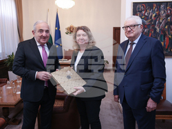 Наталия Киселова, генералния секретар на ПАЧИС Асаф Хаджиев