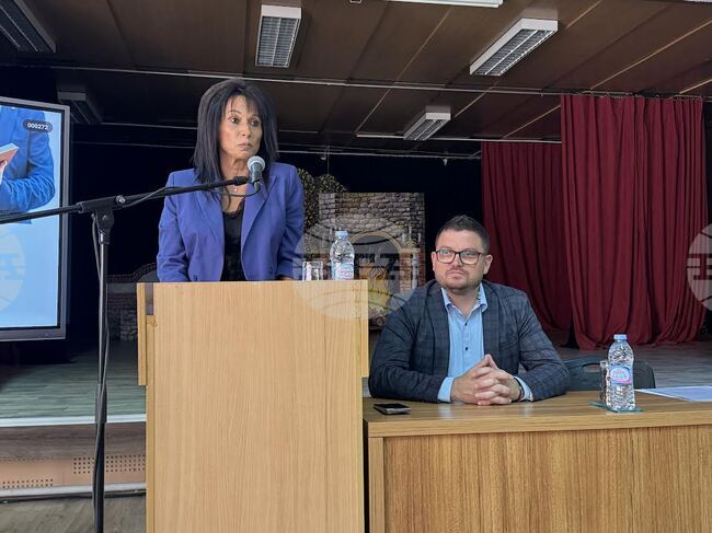 Държавата спира с компромисите в образованието, заяви областният управител д-р Неделчо Маринов пред директорите на училища в Стара Загора