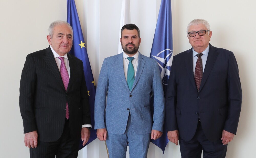 Министър Георг Георгиев се срещна с Генералния секретар на ПАЧИС Асаф Хаджиев