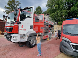 Смолян - пожарни коли - деца