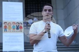 София - „Училището не е църква, нито джамия!“- протест