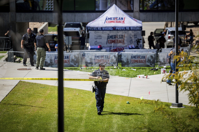 Известният консервативен активист Чарли Кърк бе убит при публична изява в щата Юта; подем на политическото насилие в САЩ