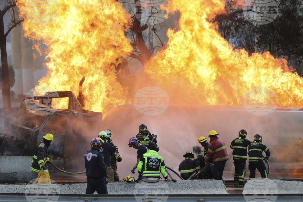 Жертвите на експлозията на цистерна с газ в Мексико са вече осем