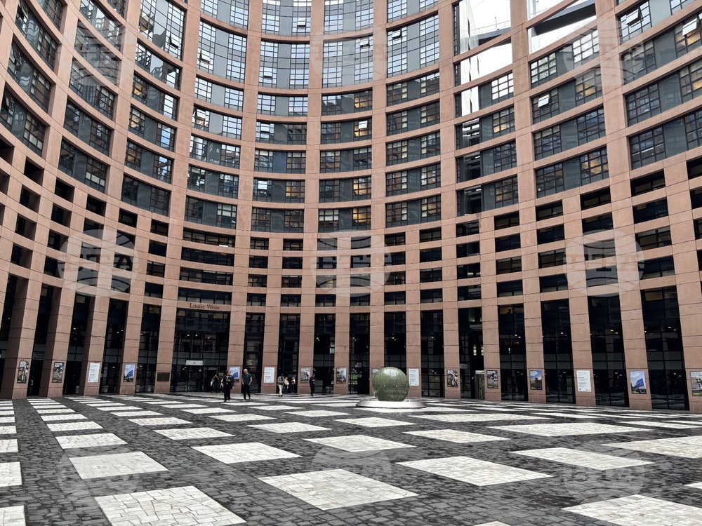 Европейският парламент призова за повече инвестиции в достъпни жилища чрез кохезионните фондове