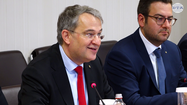 Икономическото развитие и фискалната стабилност правят България привлекателна за инвестиции, каза председателят на BWA Михаел Шуман