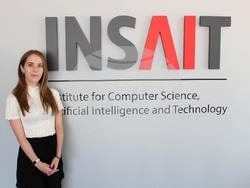 Анна-Мария Халачева, докторант в института INSAIT към Софийския университет, е сред примерите за успешни млади европейски изследователи на Европейската комисия. Снимка: Министерство на образованието и науката 