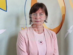 Велико Търново -  Средно училище „Емилиян Станев“ - стенопис - откриване