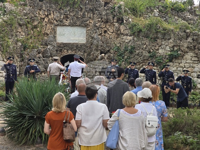 С панихида в Плевен почетоха паметта на загиналите в третия щурм на града по време на Руско-турската война (1877-1878 г.)