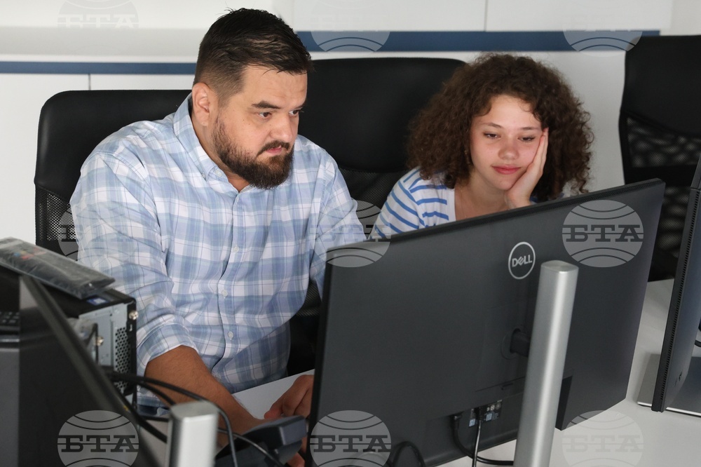 Методи Йорданов: "Изпитвам доза възхищение и тревожност от младото поколение"