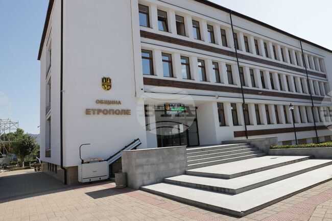 От утре в Етрополе започва раздаването на хранителни пакети на възрастни жители в рамките на кампанията „Светъл Великден за всеки дом“