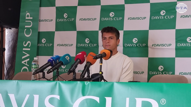 "Горд съм да представям България, за мен това е сбъдната мечта", заяви финалистът от Откритото първенство на САЩ при юношите Александър Василев