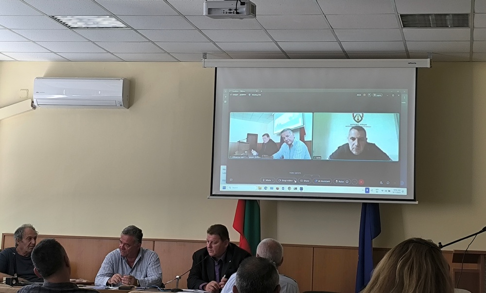 Областна администрация Добрич: Подготовката в областта за първия учебен ден обсъди Областна комисия по безопасност на движението