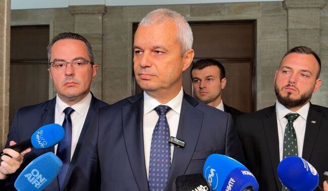 Костадин Костадинов: „Дворовата опозиция“ дреме в Парламента, докато народните представители на „Възраждане“ се борят за българите