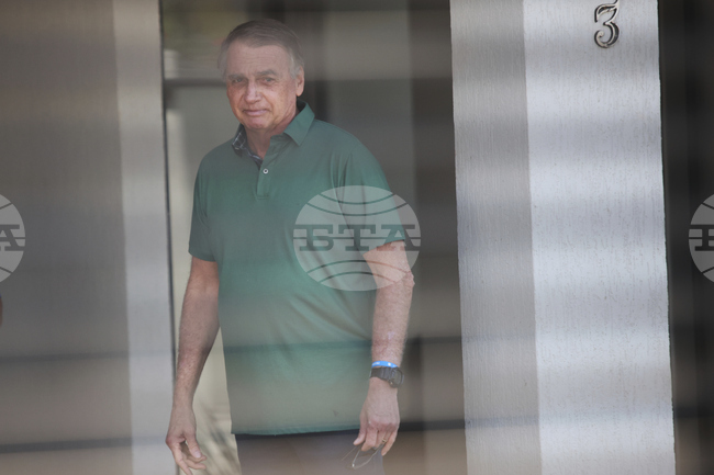 Защитата на Болсонаро заяви, че ще обжалва присъдата от над 27 години затвор на бившия бразилски президент