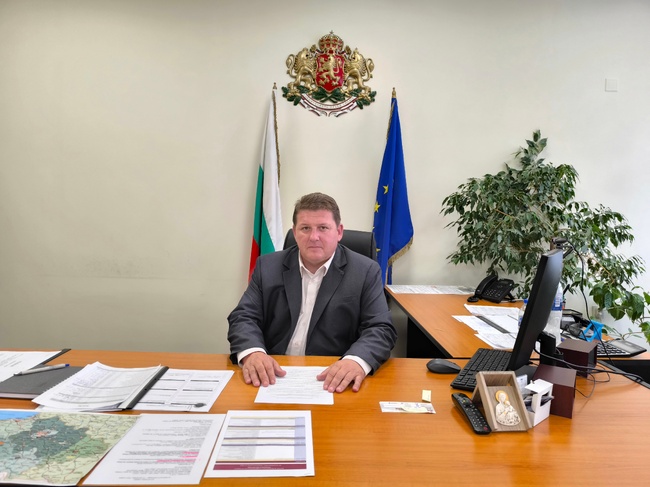 Живко Желязков, областен управител на област Добрич: Политически партии употребяват теми на деня и манипулират обществото 