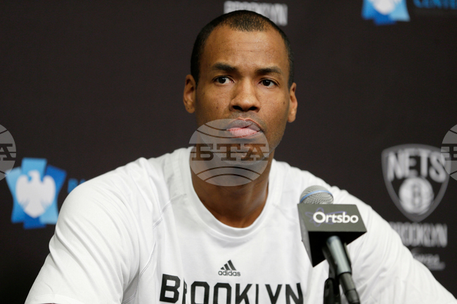 Бившият играч от НБА Джейсън Колинс обяви, че има тумор в мозъка