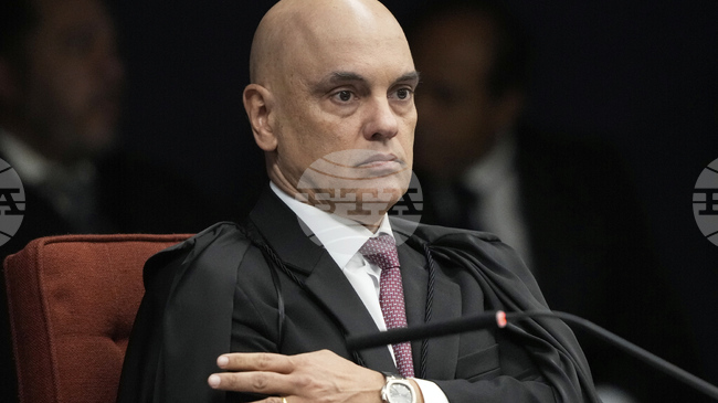 Най-висшият бразилски съд реши да остави в ареста Жаир Болсонаро