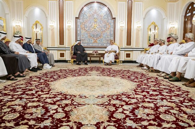 УАМ: Президентът на ОАЕ и султанът на Оман обсъдиха двустранните отношения и регионалното развитие 