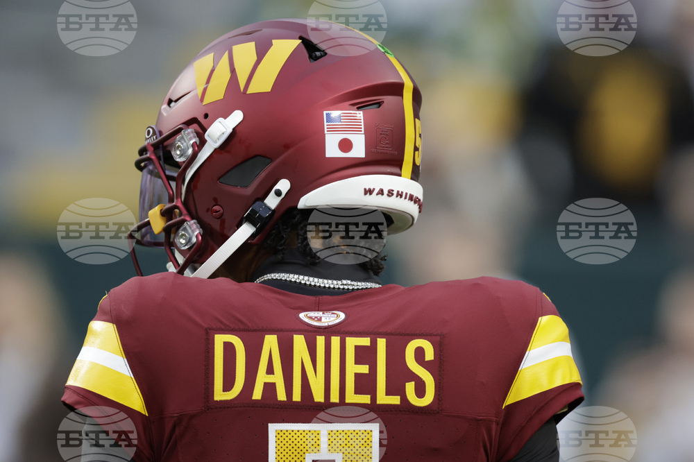 Commanders Packers Football