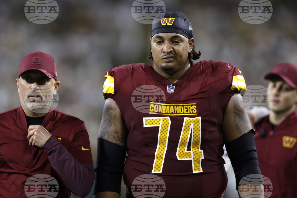 Commanders Packers Football