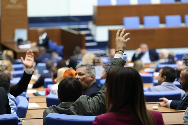 Втора 15-минутна почивка даде председателят на Народното събрание поради липса на кворум