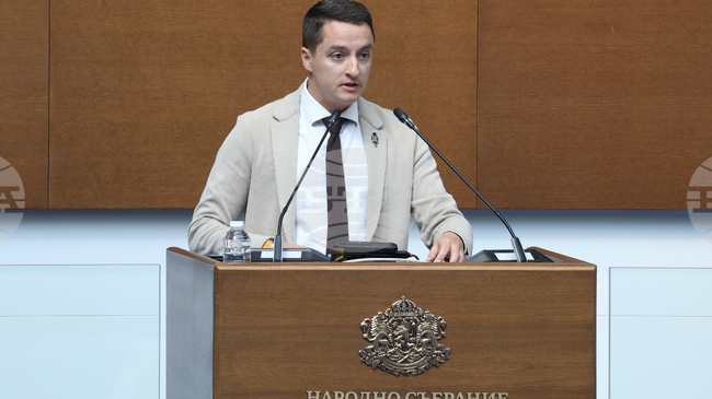 Решението на Наталия Киселова беше правилно за България в онзи момент, каза Явор Божанков от ПП-ДБ