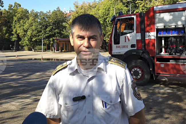 Районната пожарна служба във Видин проведе демонстрация с пожарна техника в района на крепостта „Баба Вида"