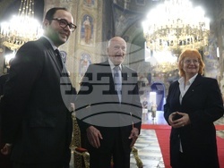 Патриаршеска катедрала „Св. Александър Невски" - паметни плочи