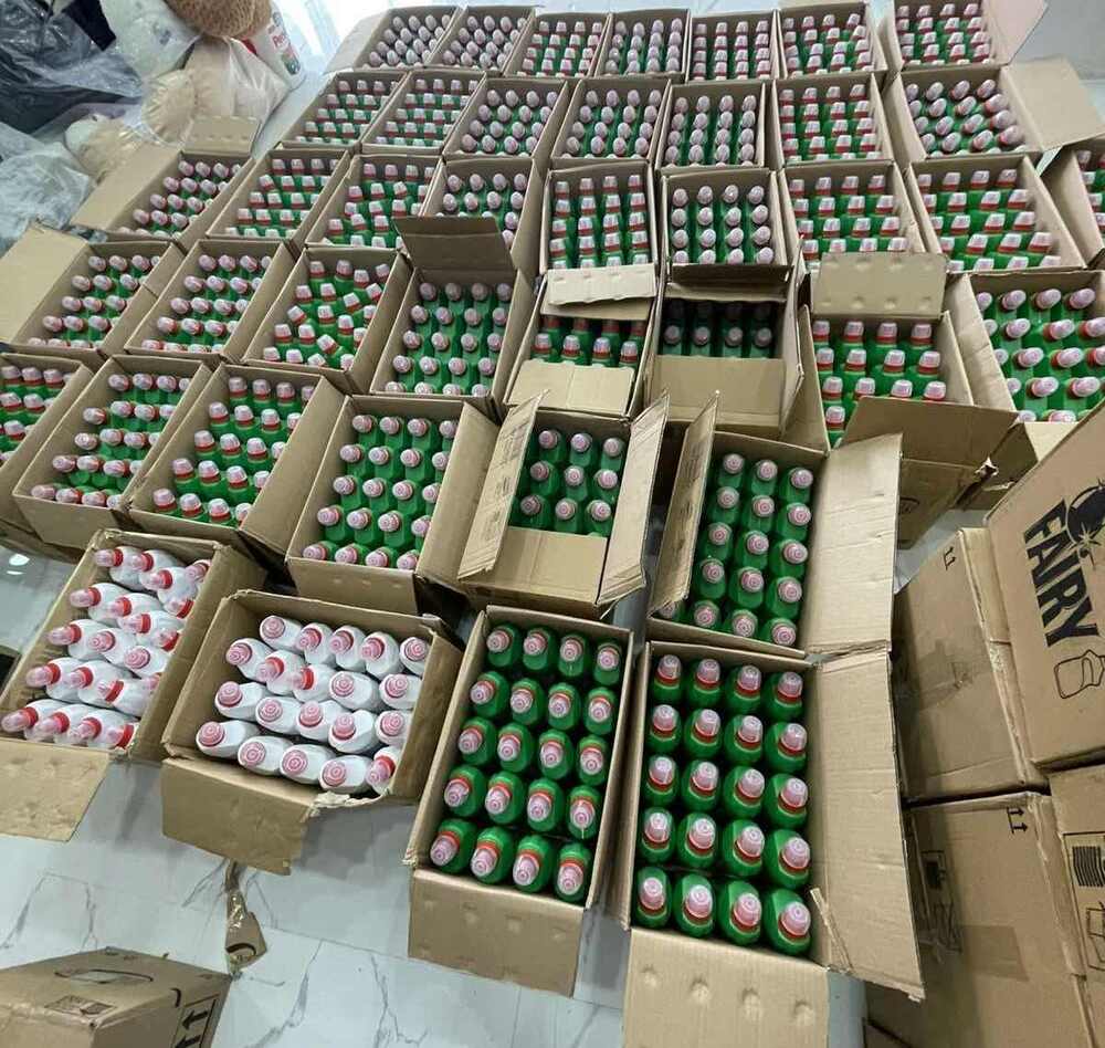Разследва се нелегална търговия с козметични продукти, перилни и почистващи препарати в Пазарджик, иззети са 4768 артикула, съобщи полицията