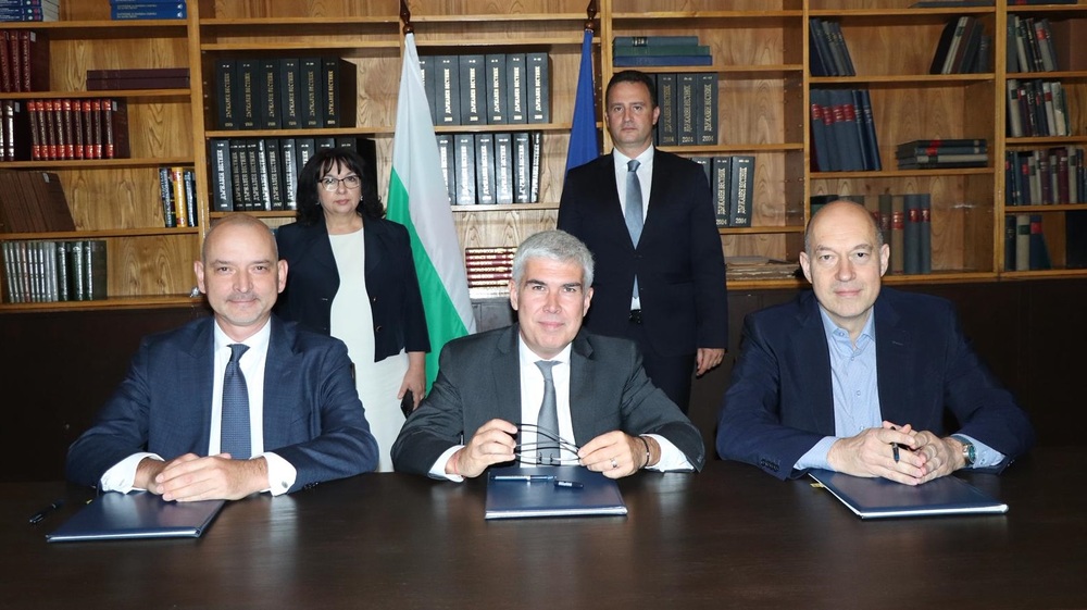 Булгартрансгаз и ОББ подписаха договор за финансиране на Вертикалния коридор