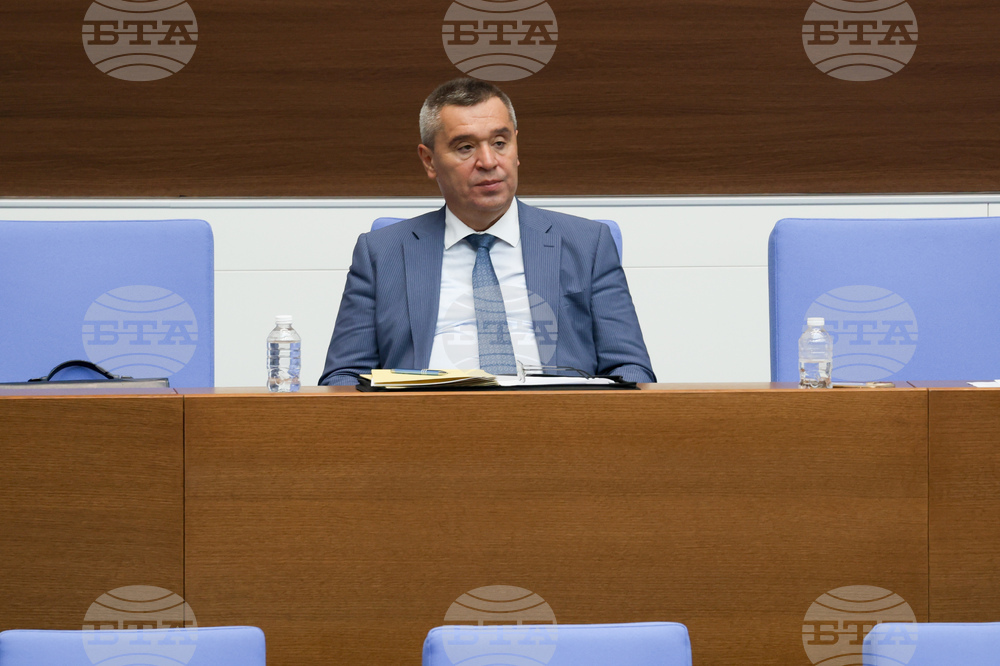 Интересът към напояване в района, обслужван от "Напоителни системи" в област Велико Търново, от години е сведен до минимум, каза министър Тахов