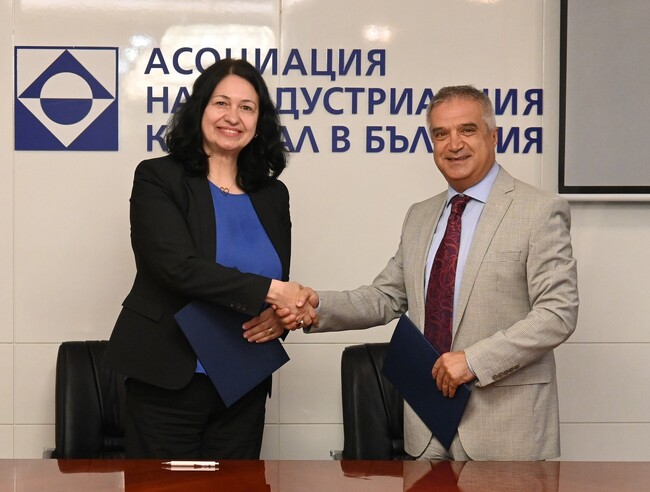 ФНТС и АИКБ с първи одобрен проект за изграждане на дигитални клубове